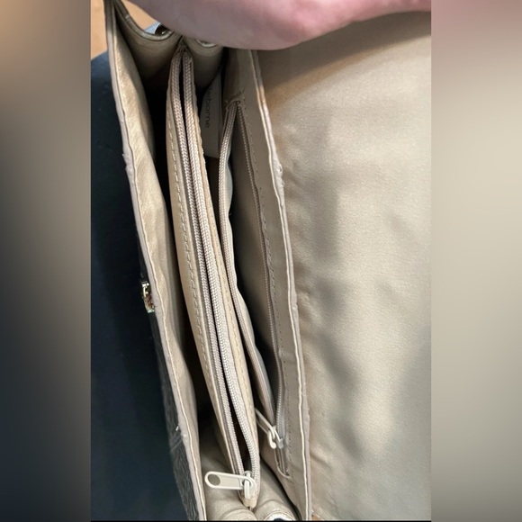 Liz Claiborne Shoulder Bag Champagne Faux Croc Leather Purse Chain Strap Chic - Picture 8 of 16